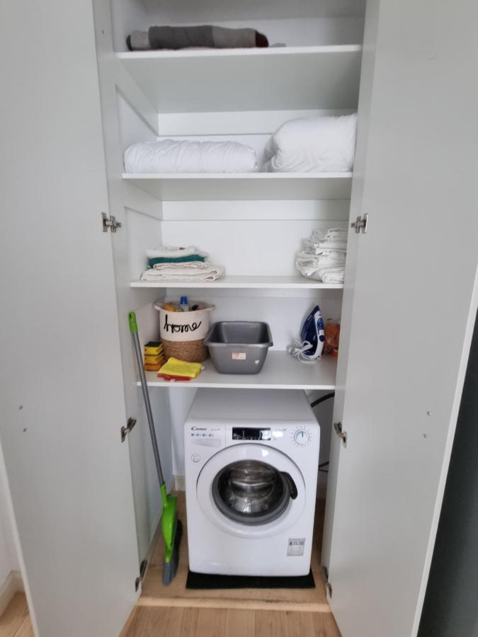 Ultra-Central 1 Bed Apartment, Str Nicolae Iorga Бая Маре Екстериор снимка